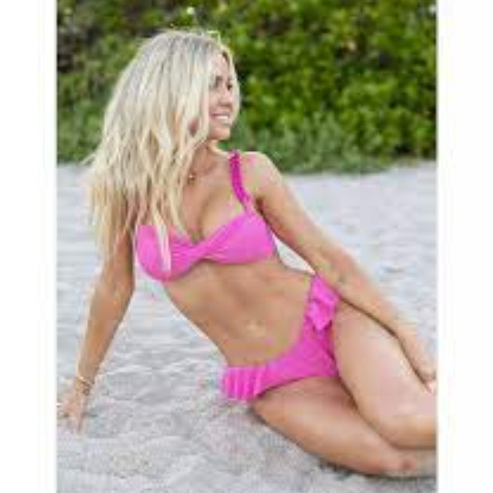 Gianni Bini xJess Southern Ribbed Removable Chain Strap Twist Bandeau Swim Top